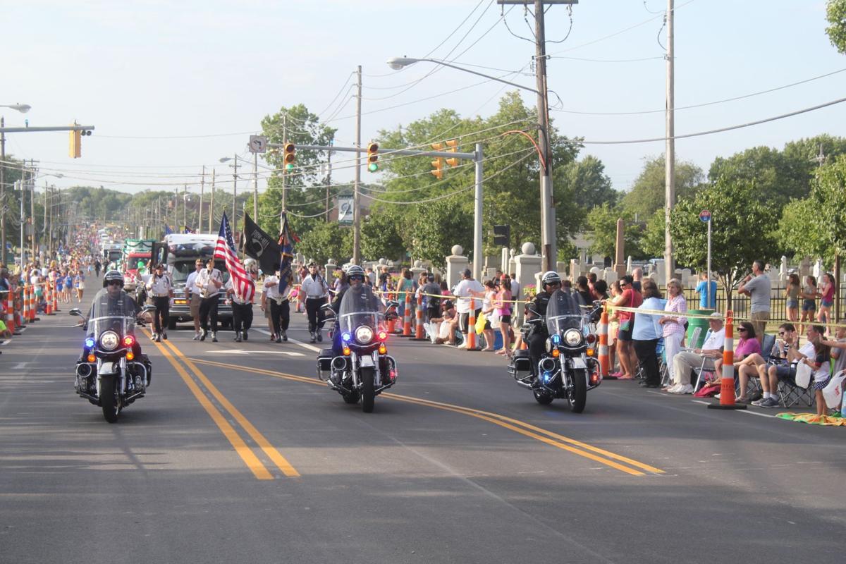 Strongsville Parade kicks off on a hot evening