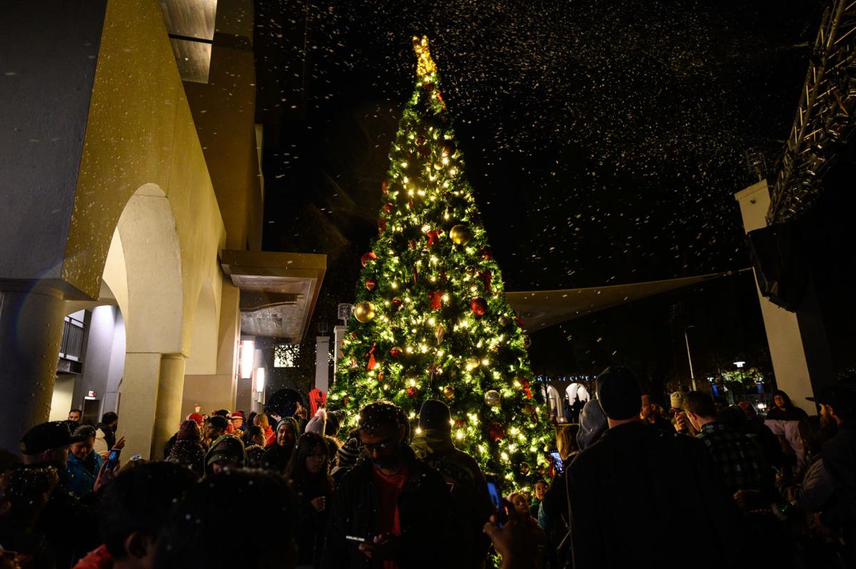 City of Brentwood celebrates Christmas with music, tree lighting, Santa