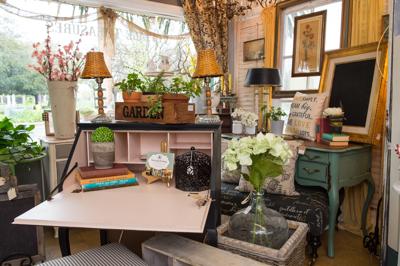 Go Vintage At Pink Door Boutique Vintage Treasures Features