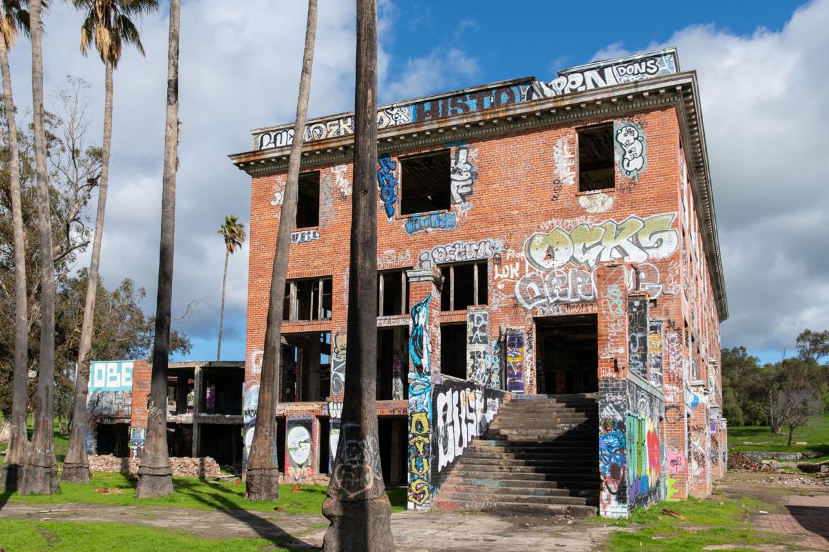 [Photos] Byron Hot Springs Hotel Slideshows