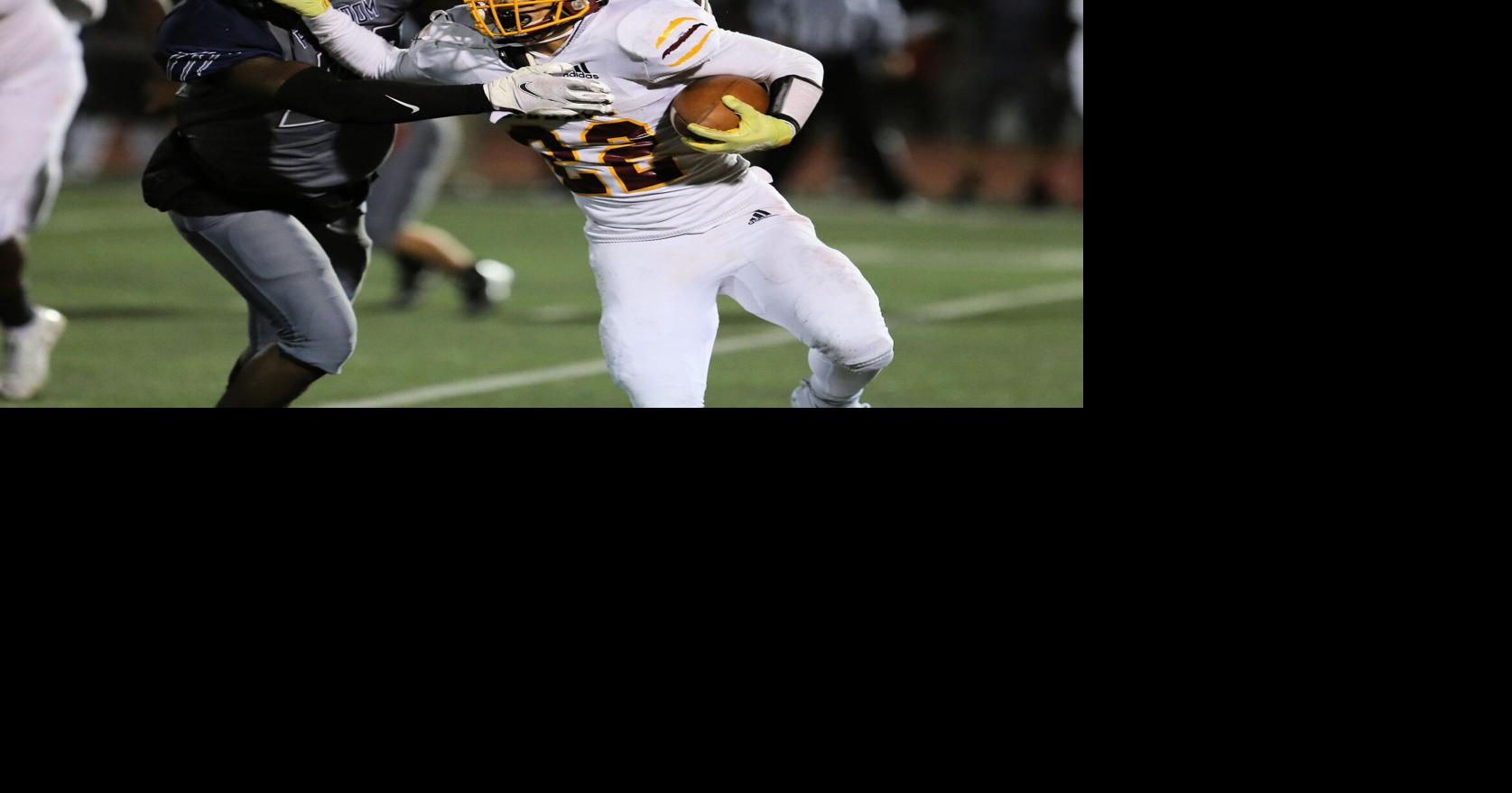 [Photos] Freedom vs. Liberty football Slideshows