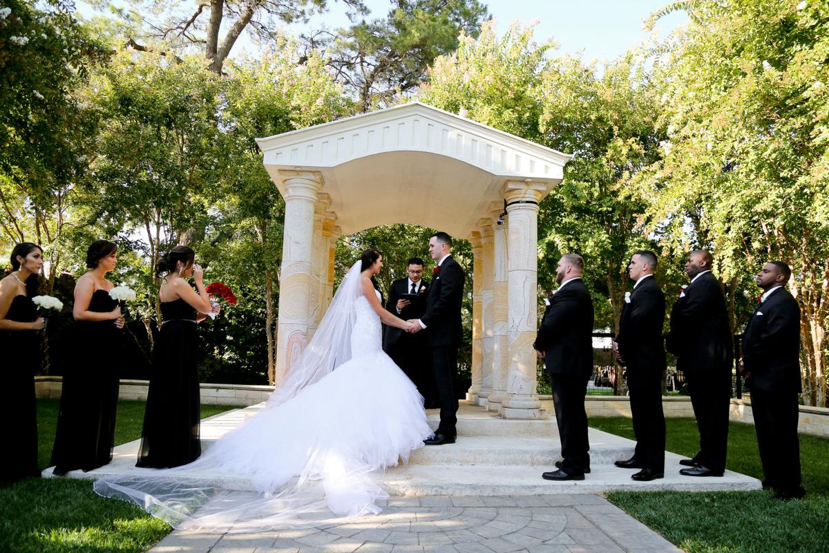Fairy Tale Weddings At Brownstone Gardens Living Thepress Net