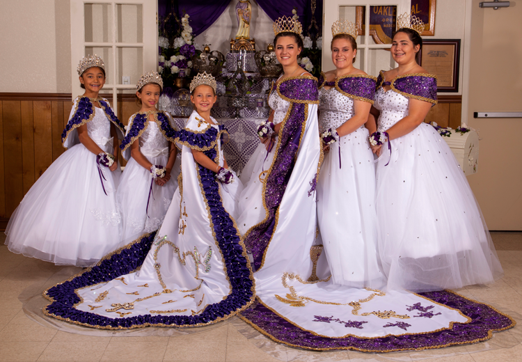 Flor Do Oakley honors selected queens and side maids in this year's Holy  Ghost Festa | Features 