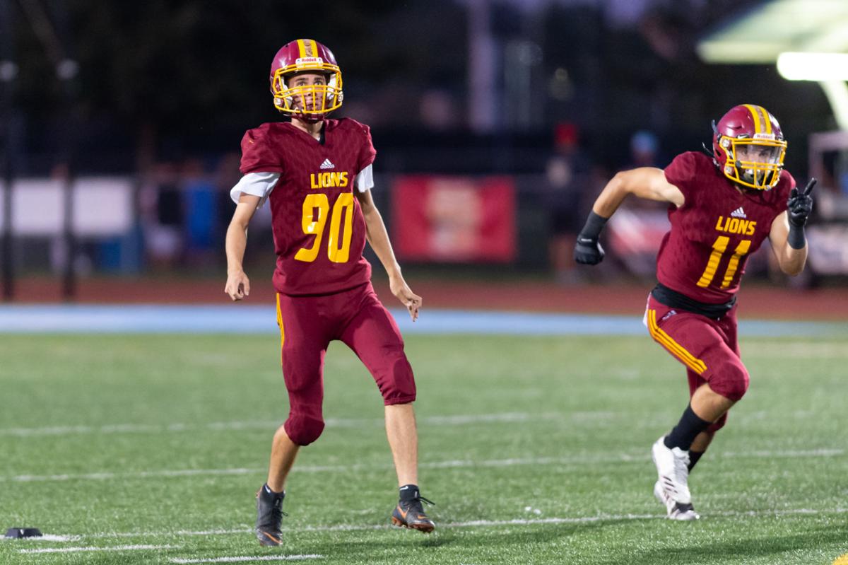 Liberty Football Team Holds On To Beat Monte Vista Sports