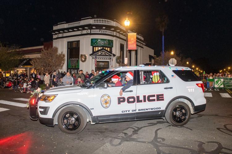 Holiday Parade 2022_27.jpg