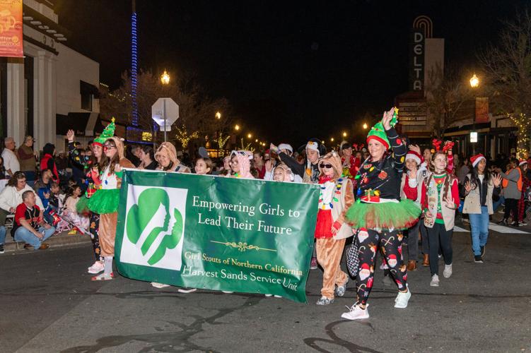 Holiday Parade 2022_28.jpg