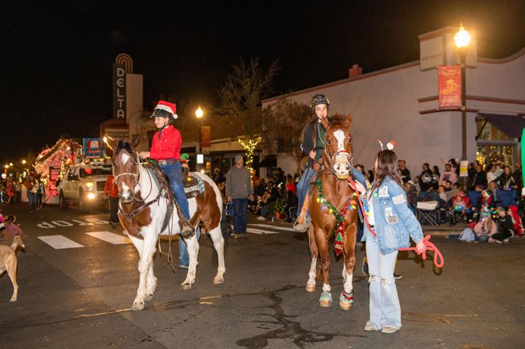 Holiday Parade 2022_32.jpg