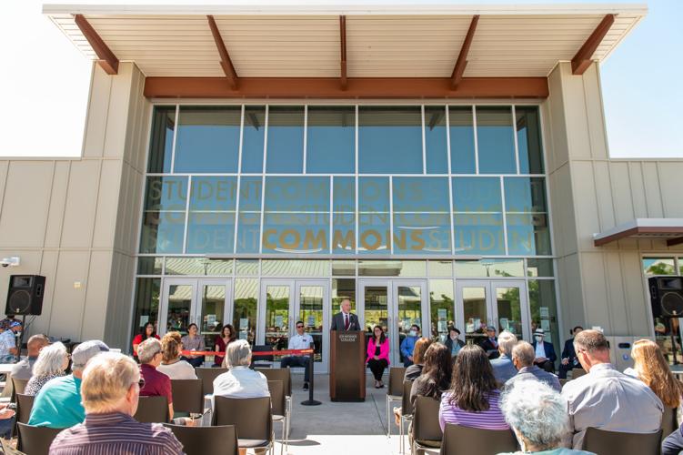 LMC-Brentwood-Ribbon-Cutting_02.jpg