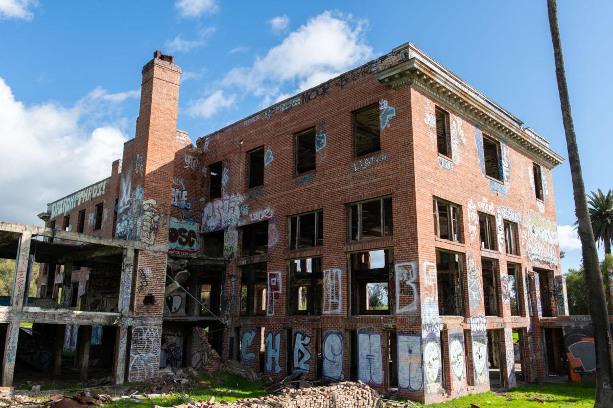 [Photos] Byron Hot Springs Hotel Slideshows