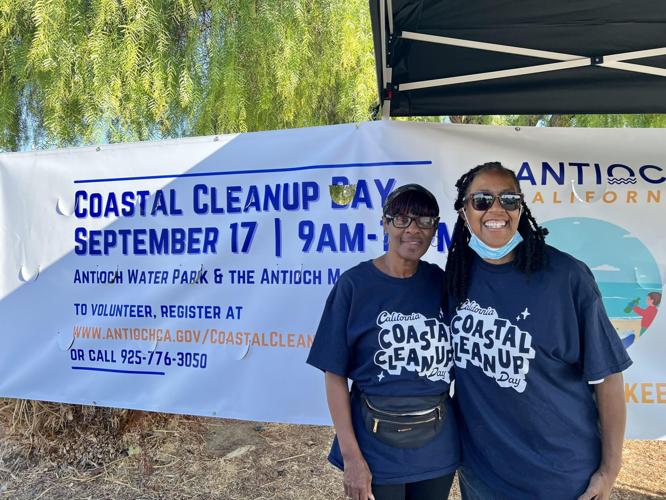 [photo] Antioch collects 115 bags of trash on 38th annual California Coastal Cleanup Day