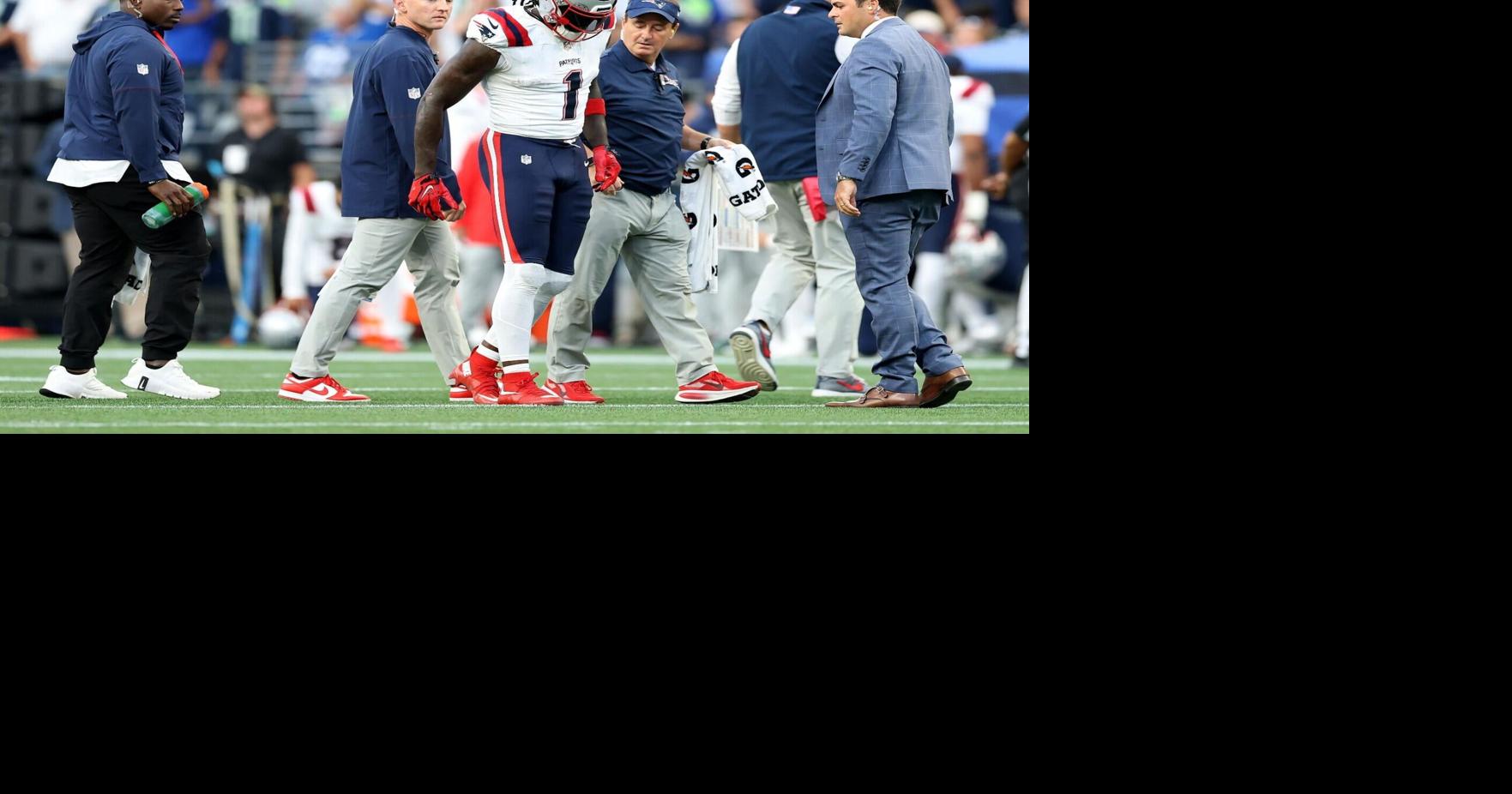 Patriots' A.J. Brown injures ankle, misses most of second half in loss to Seahawks