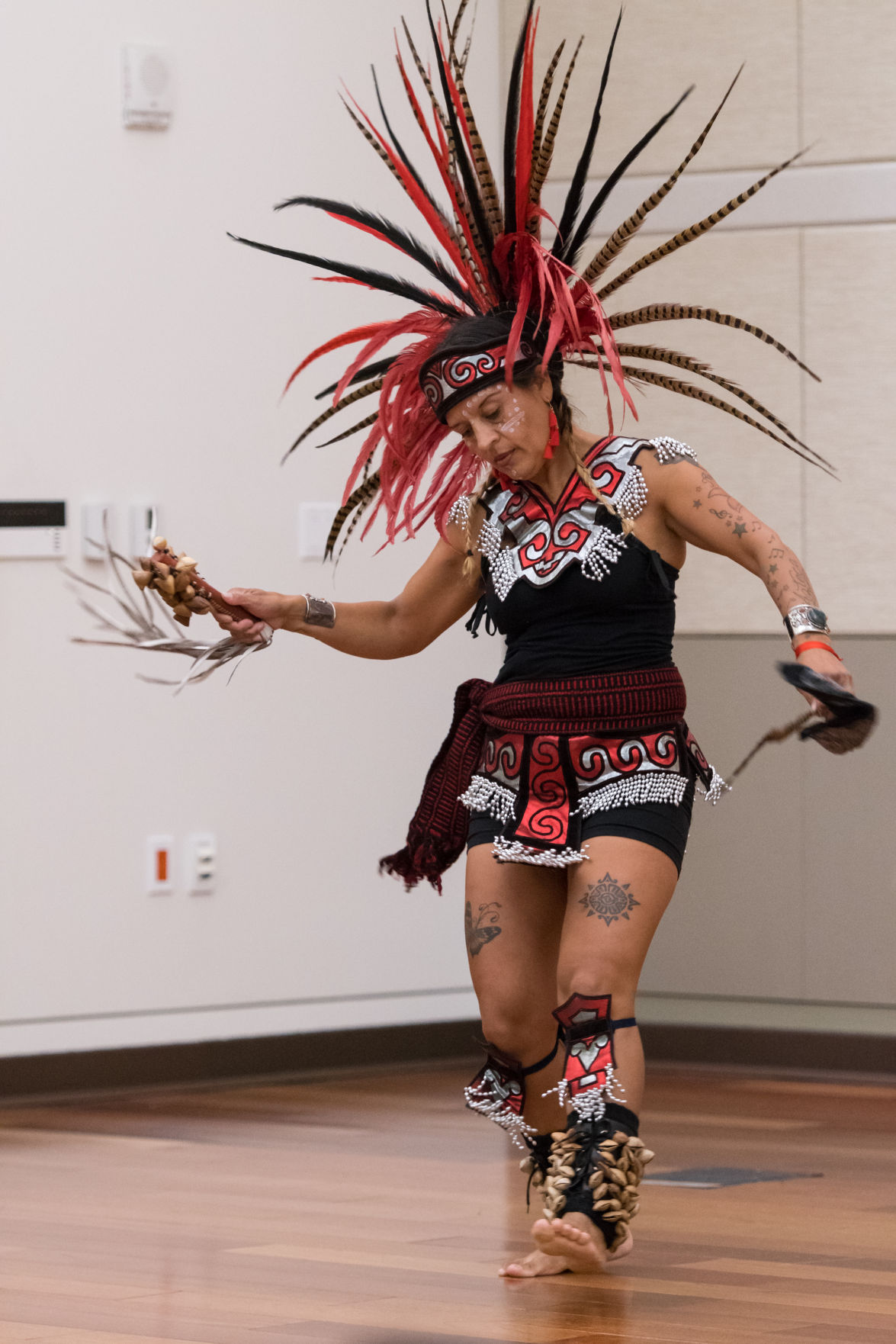 [Photos] Aztec dancers at Brentwood Community Center | Slideshows ...