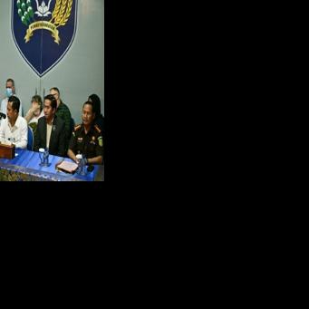 UK grandmother on Indonesia death row arrives back in London