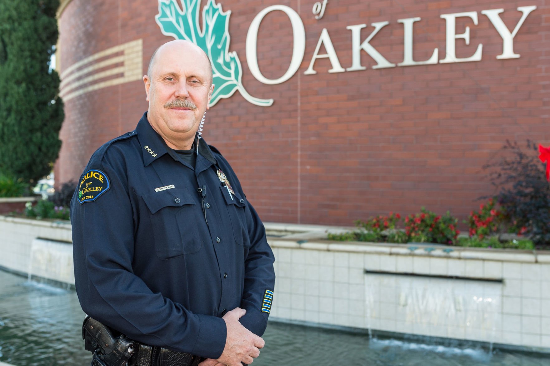 oakley police discount