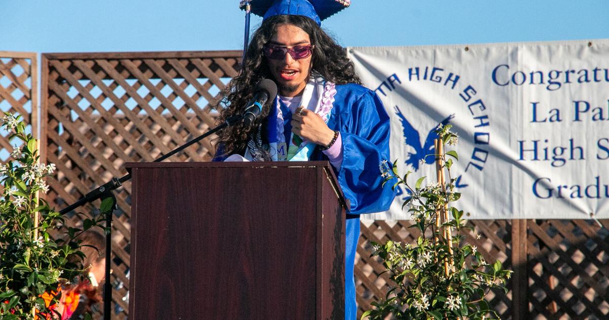 La Paloma High School survives the heat to celebrate its graduating