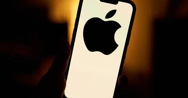 iPhone Classes a Los Médanos College Community Education Community