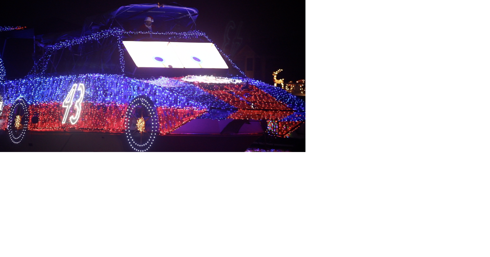 [Photos] Discovery Bay Holiday Boat Parade 2022 Slideshows