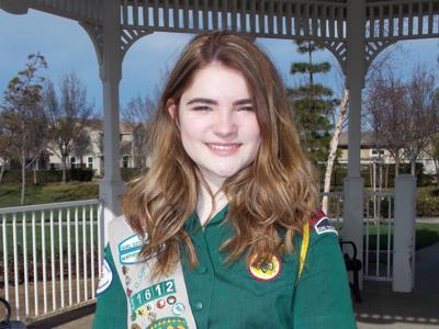Kubik Gold Star Girl Scout