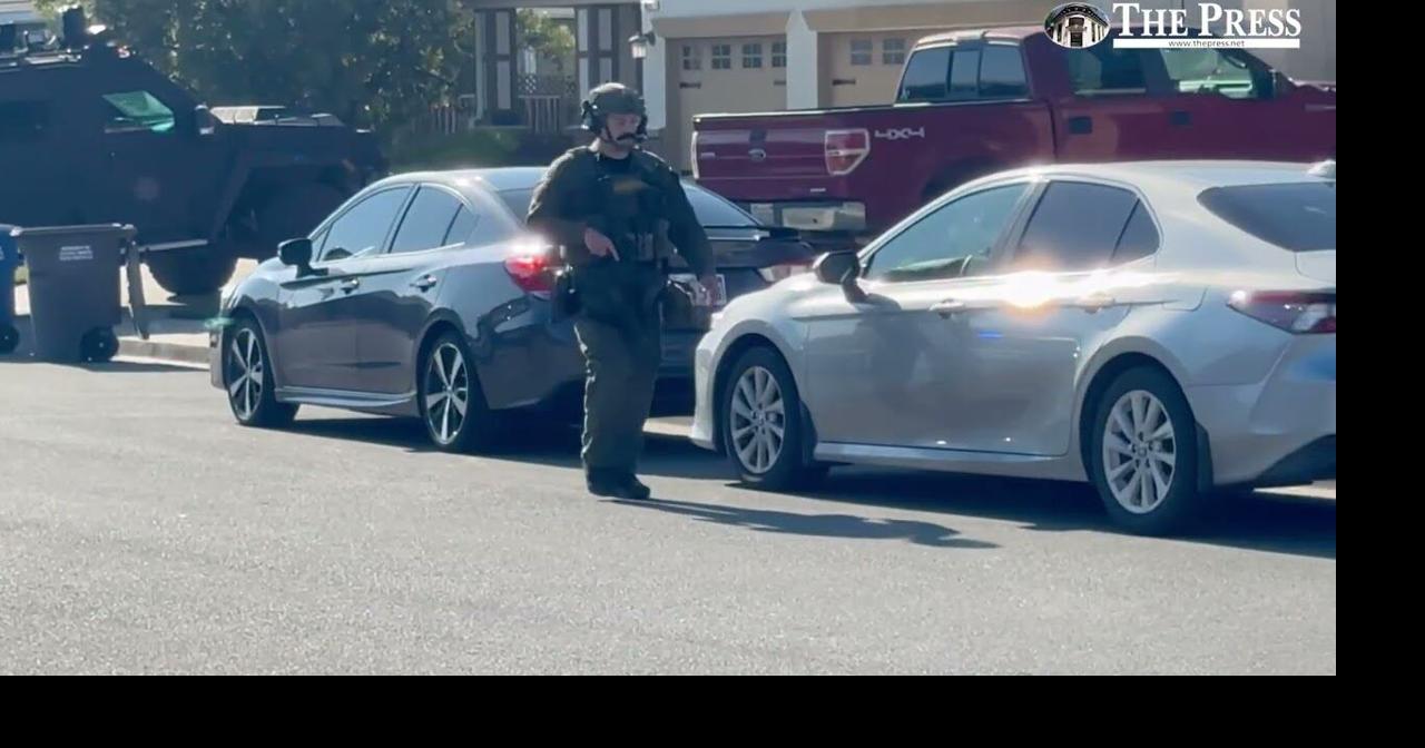 [Video] Barricaded suspect in custody after self inflicted gunshot ...