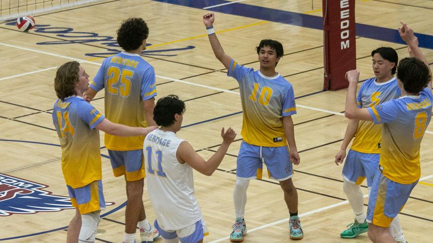 Heritage boys volleyball looks to end league title drought with win over Liberty