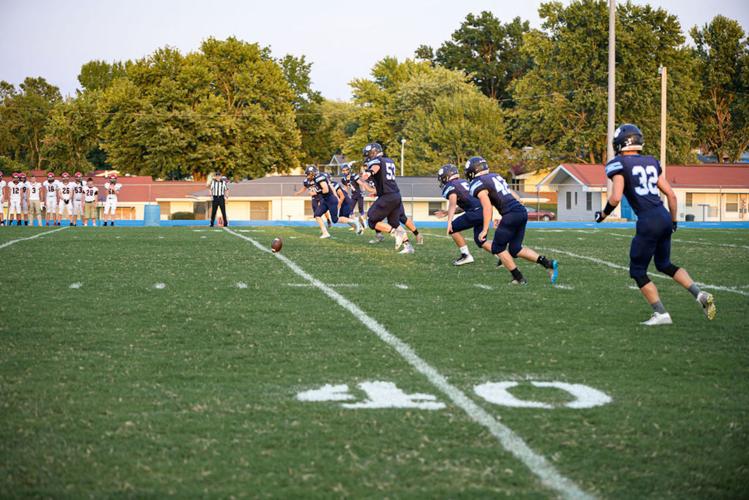 SalemFootballvsDexter2019(63of160).jpg