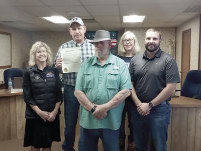 Mayor Greg Parker presented a proclamation