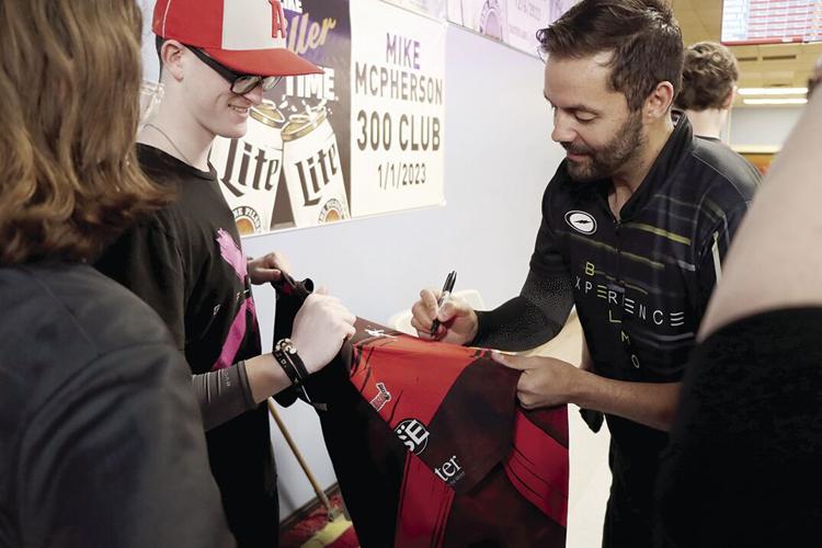 IMG_0036-ShirtSigning-Belmo Experience Bowling Alley.jpg