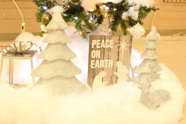 Tree and Trains 2016