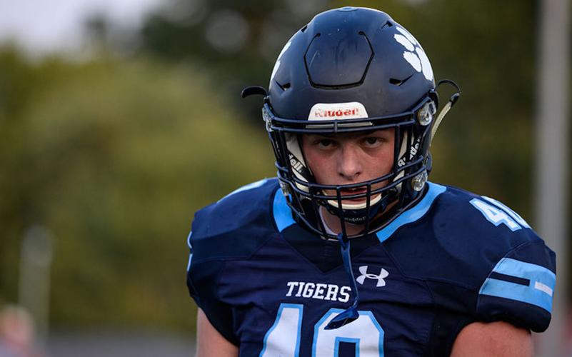 SalemFootballvsDexter2019(77of160).jpg