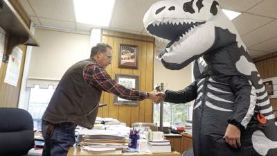 Gary Larson as dinosaur