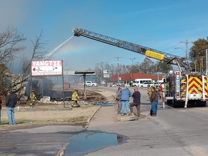 Fire destroys building