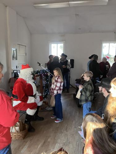 010626_sn_Mt. Zion Church celebration-2.jpg