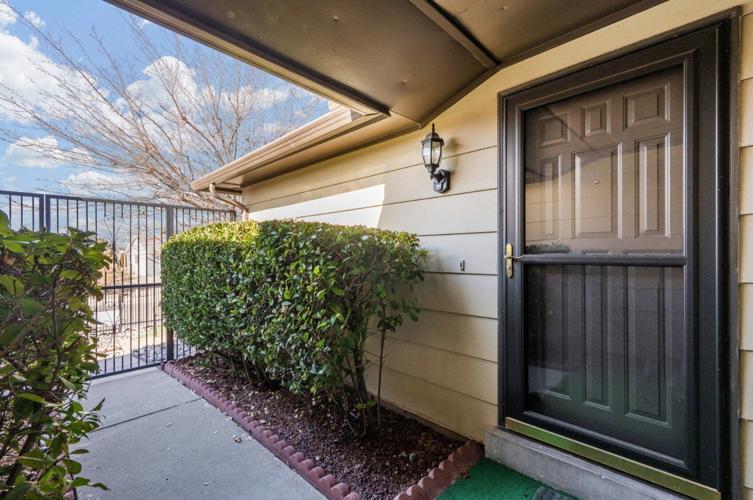 Iconic Breaking Bad home hits the market for $400K – down from $4 million