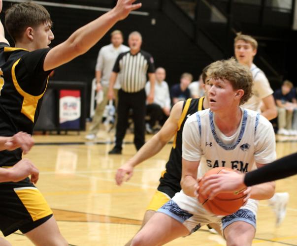 Salem sophomore forward Eli Wofford