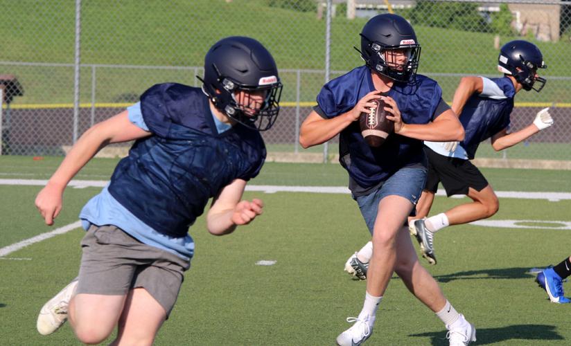 salem football summer evrett campbell, ragsdale.JPG