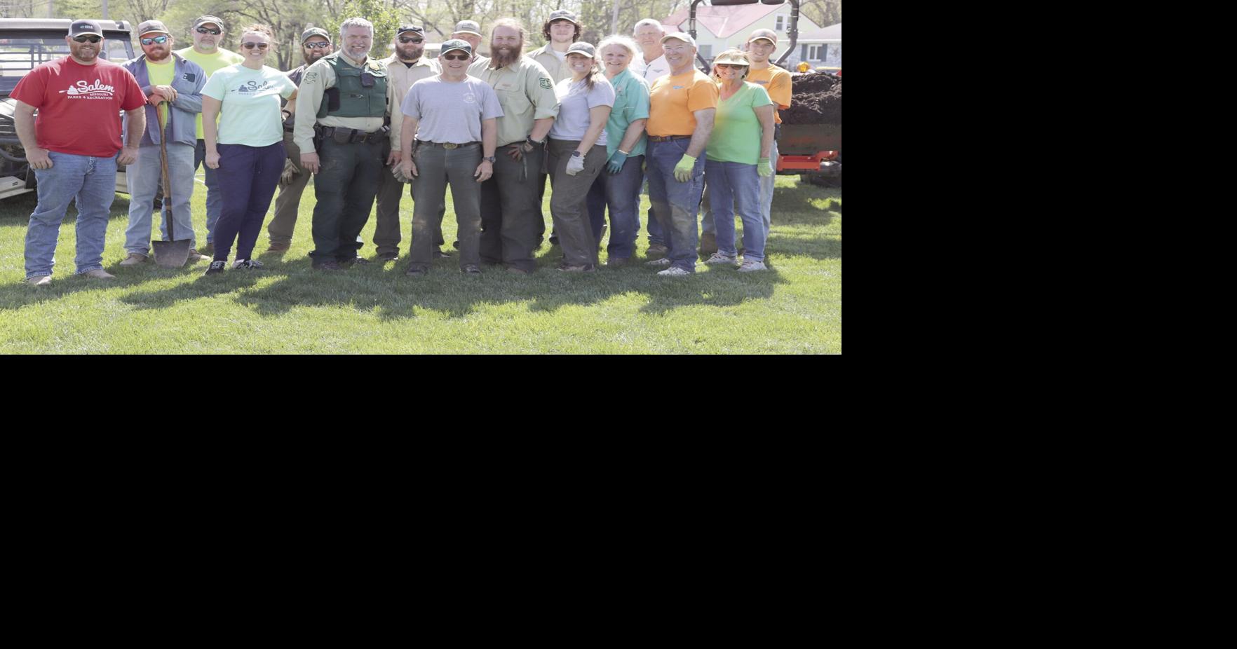 Spring Creek Garden Club plants over two dozen trees in City Park