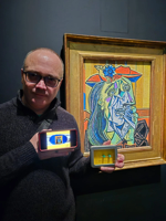 Artist recreates Picasso’s famous painting inside eye of a needle