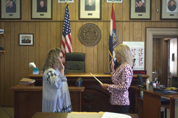 090225_sn_Assessor swear-in-1.jpg