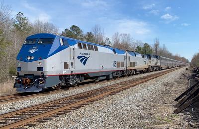 Amtrak_Auto_Train_52_Passing_Through_Guinea_Station,_Virginia.jpg