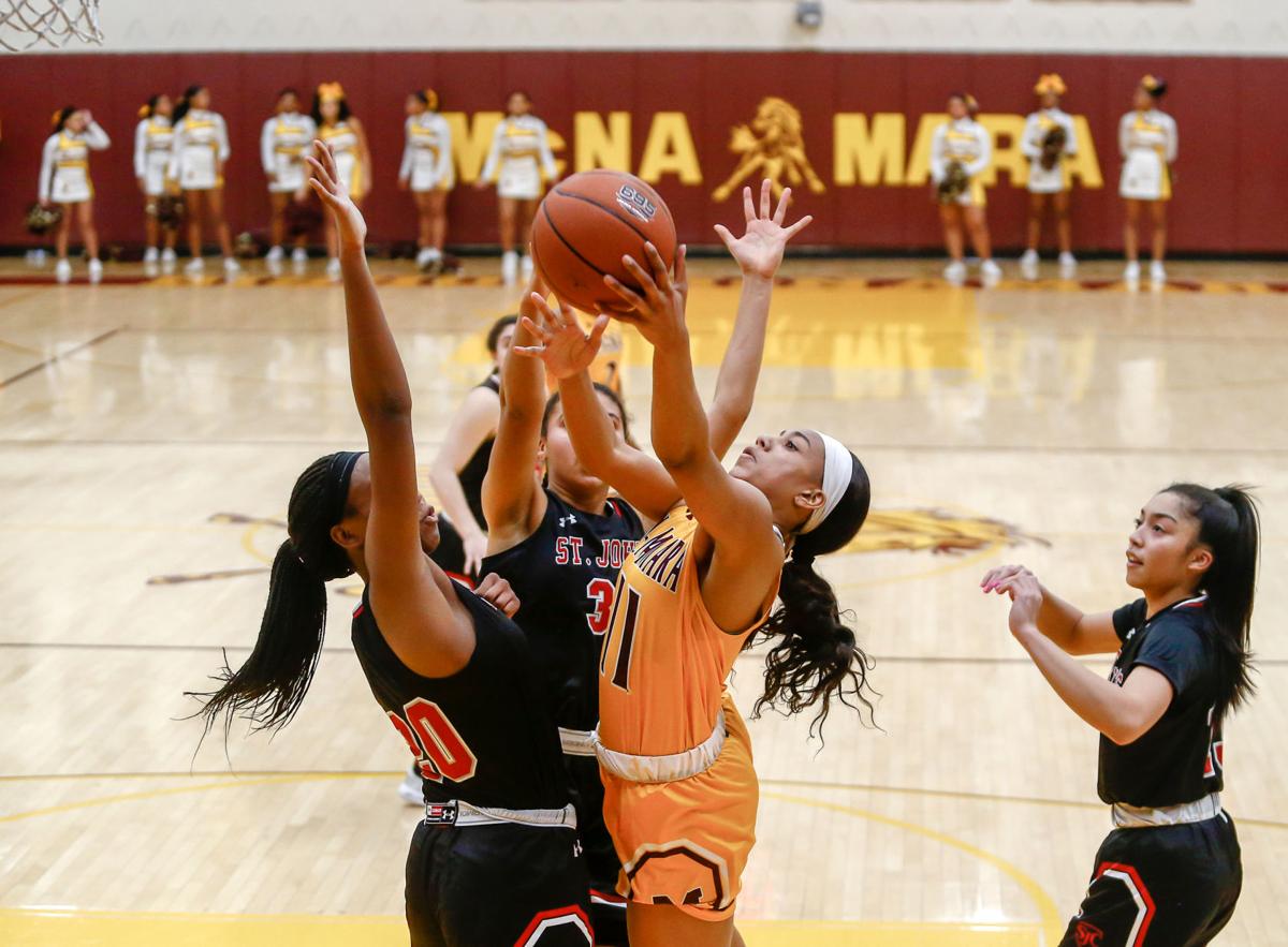 St John S Upsets Top Ranked Bishop Mcnamara In Ot Thriller