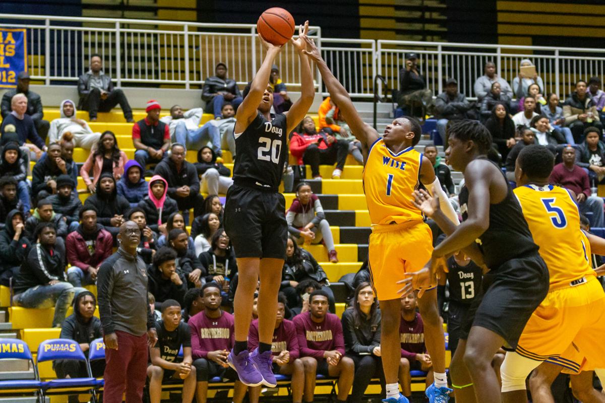 Woods Scores 30 Points As Eagles Fly Past Wise In Hoopbuzz Invite