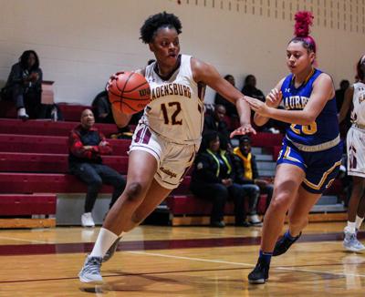 Mustangs Win Battle Of Unbeatens Against Laurel At Home Sports