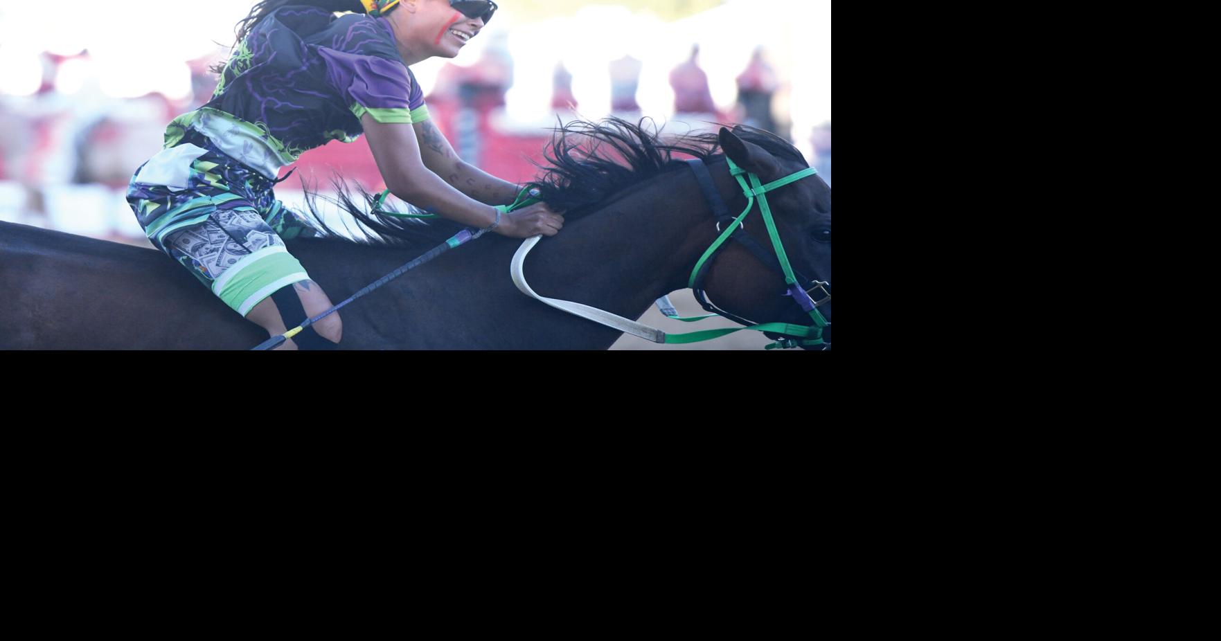 Performers shine in second night of Sheridan WYO Rodeo