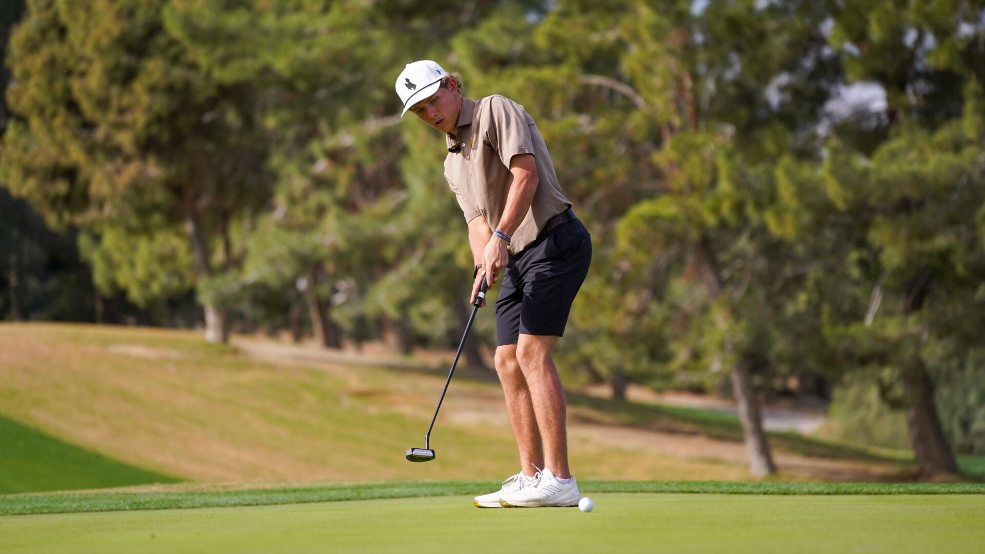 UW men's golf in 15th following day one of R.E. Lamkin Invitational ...