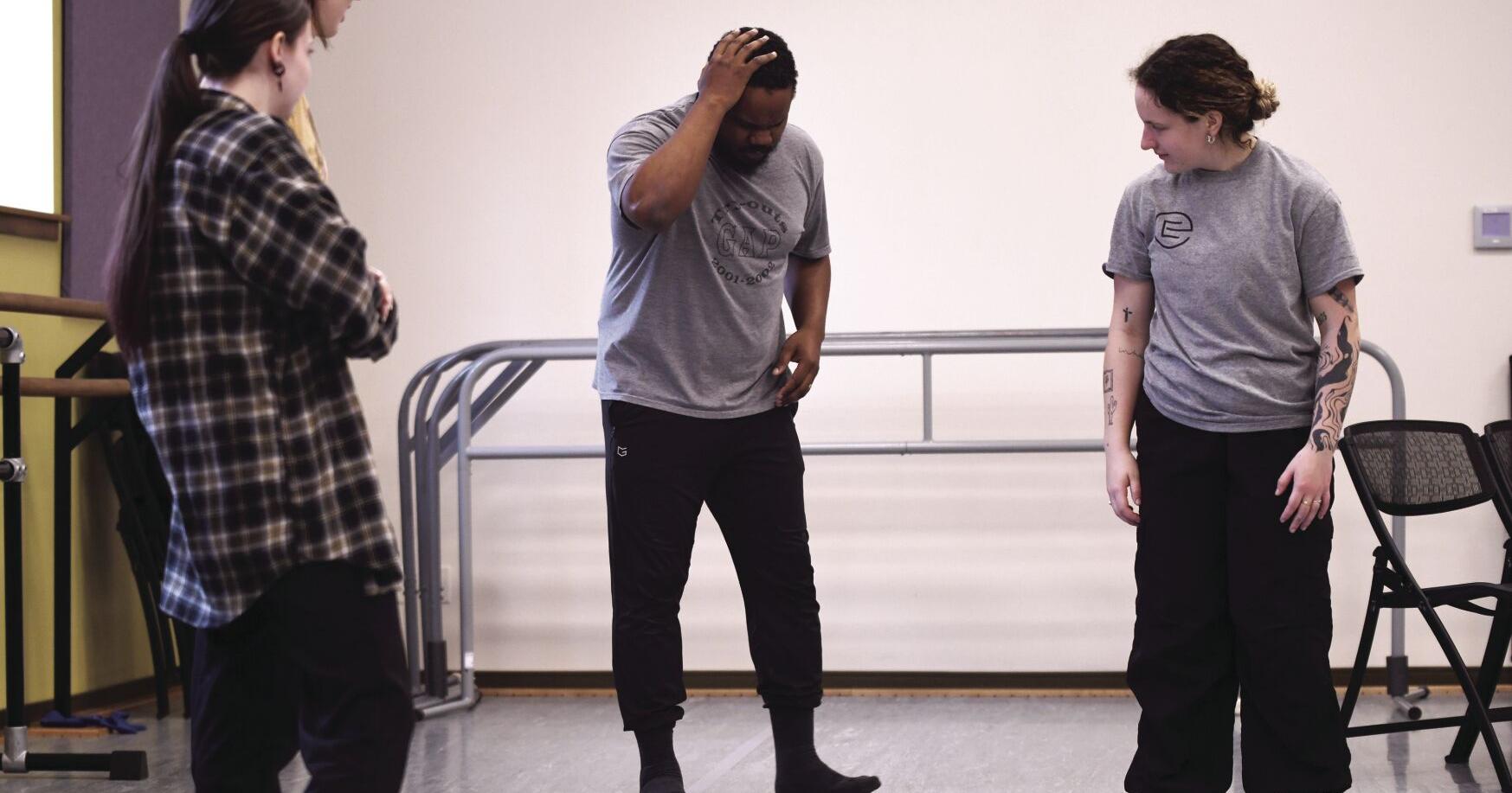 Choreographer involves local students in production on the grief, challenges of Alzheimer's - Vimarsana News