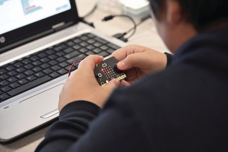 The art of computer science: Sheridan College offers youth computer ...