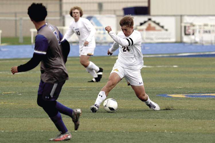 SHS Soccer v TB Regionals 003.jpg