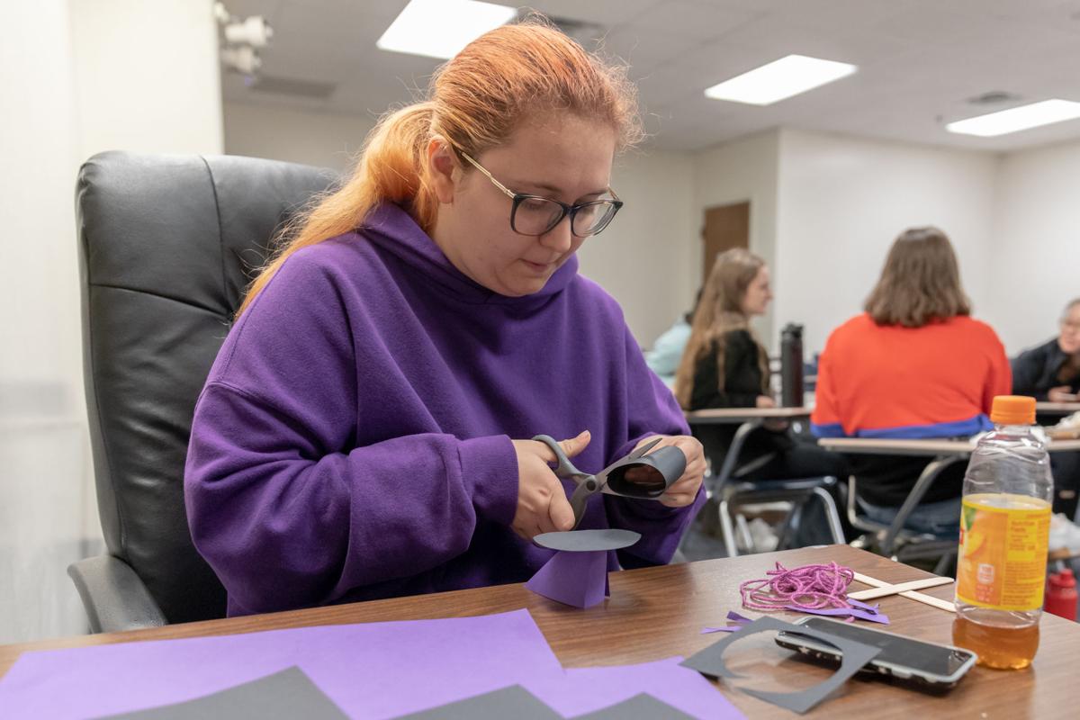 Uta Anthropology Club Aims To Augment Attendance With Artistic