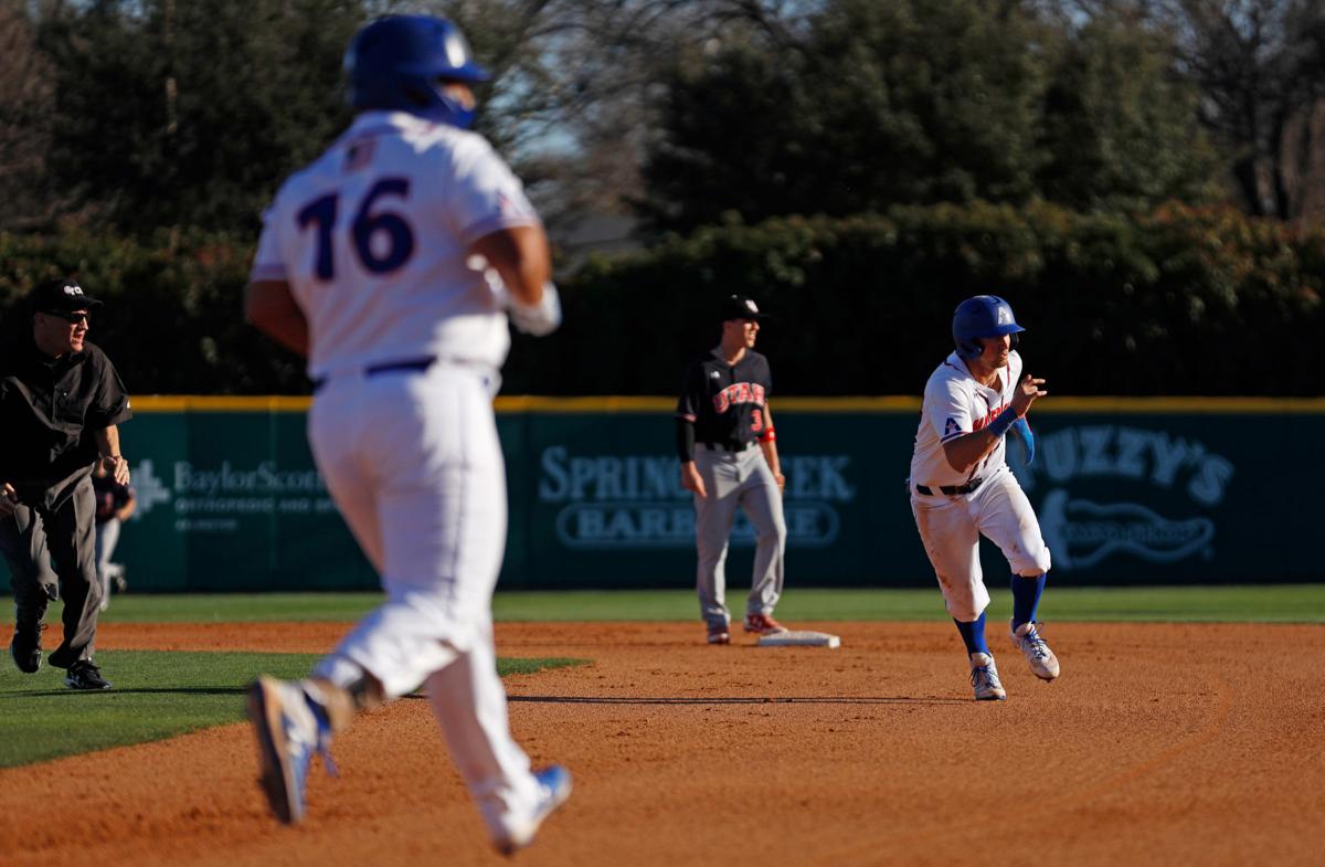 Photos: UTA baseball attains 6-0 victory in series opener against the University of Utah
