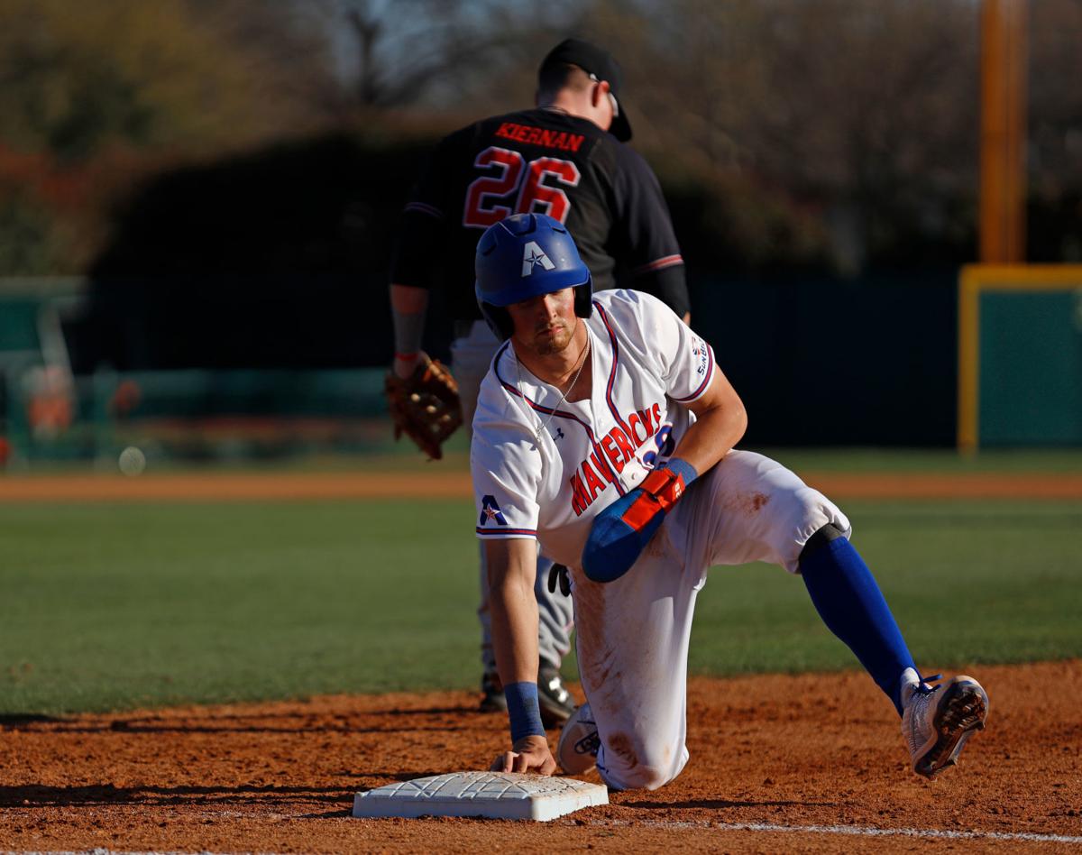 Photos: UTA baseball attains 6-0 victory in series opener against the University of Utah